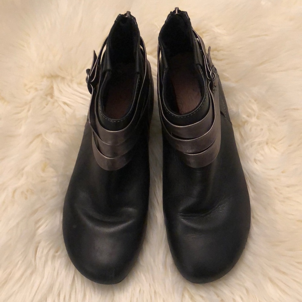 Taos Leather Bolero Black Boots size 7